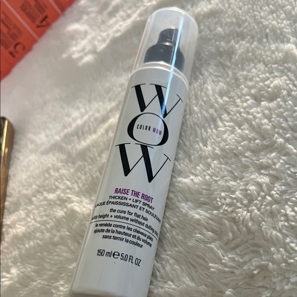 NEW RAISE THE ROOT
THICKEN + LIFT SPRAY, the cure for flat hair, 150 ml - Picture 10 of 11